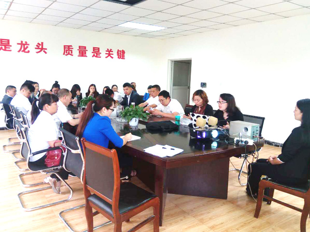 小黄片下载软件大全小黄片链接下载设备公司员工培训会现场图片