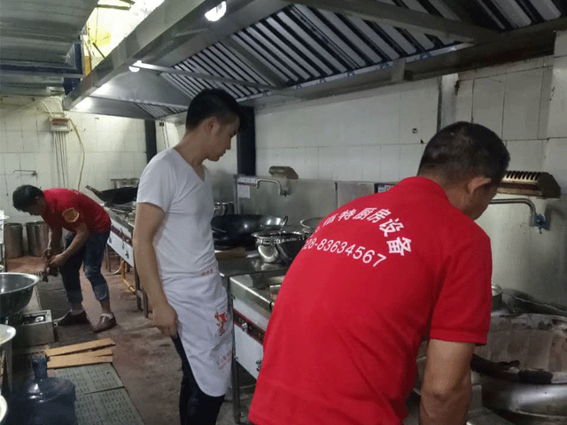 酒店小黄片链接下载工程现场安装图片