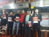 四川小黄片下载软件大全小黄片链接下载设备公司广州25届小黄片链接下载设备展获得圆满成功，第九代小黄片链接下载油烟净化一体机现场获得不少订单!