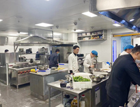 大型酒店小黄片链接下载设备厂家告诉你商用小黄片链接下载厨具的日常保养方法